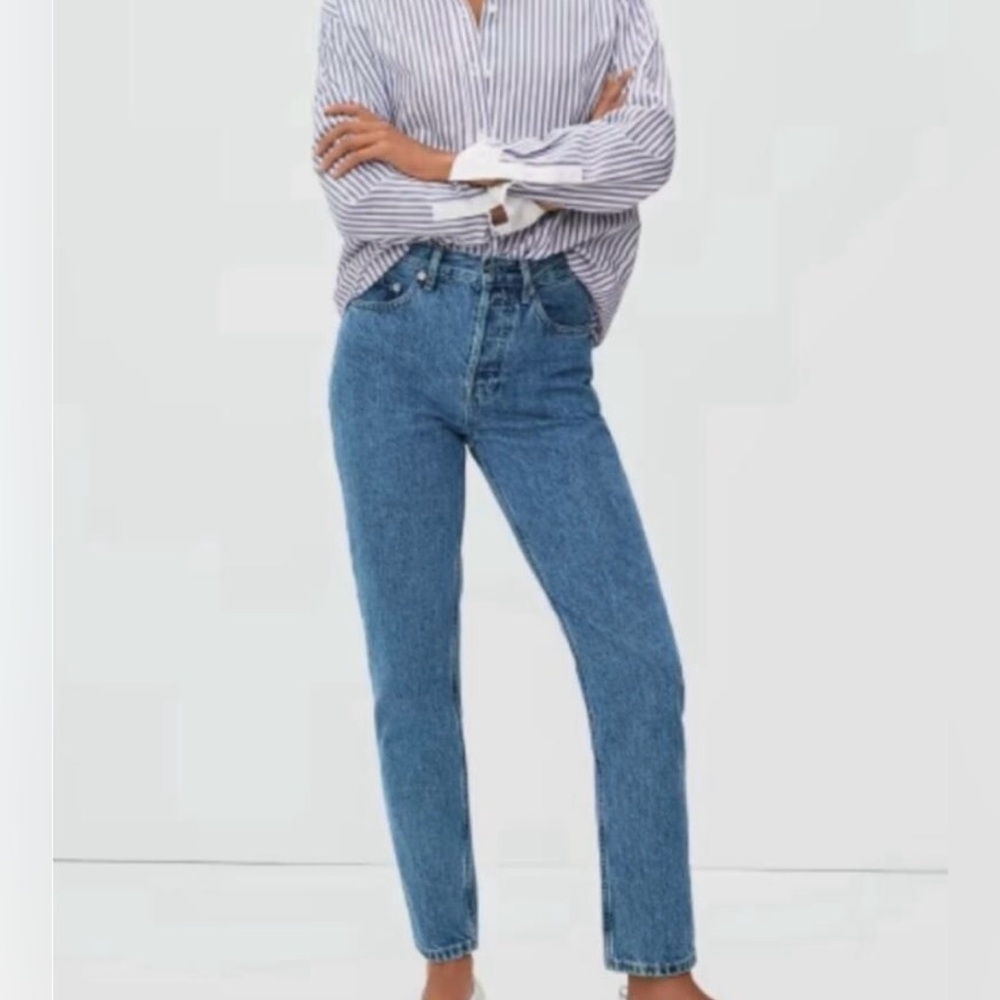 Everlane The Cheeky Jean Crop Light Blue Denim Jeans
